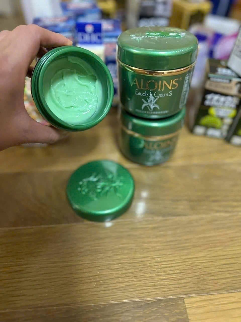 Kem Dưỡng Lô Hội Aloins Eaude Cream S - Dưỡng Ẩm Toàn Thân (Nội Địa Nhật)